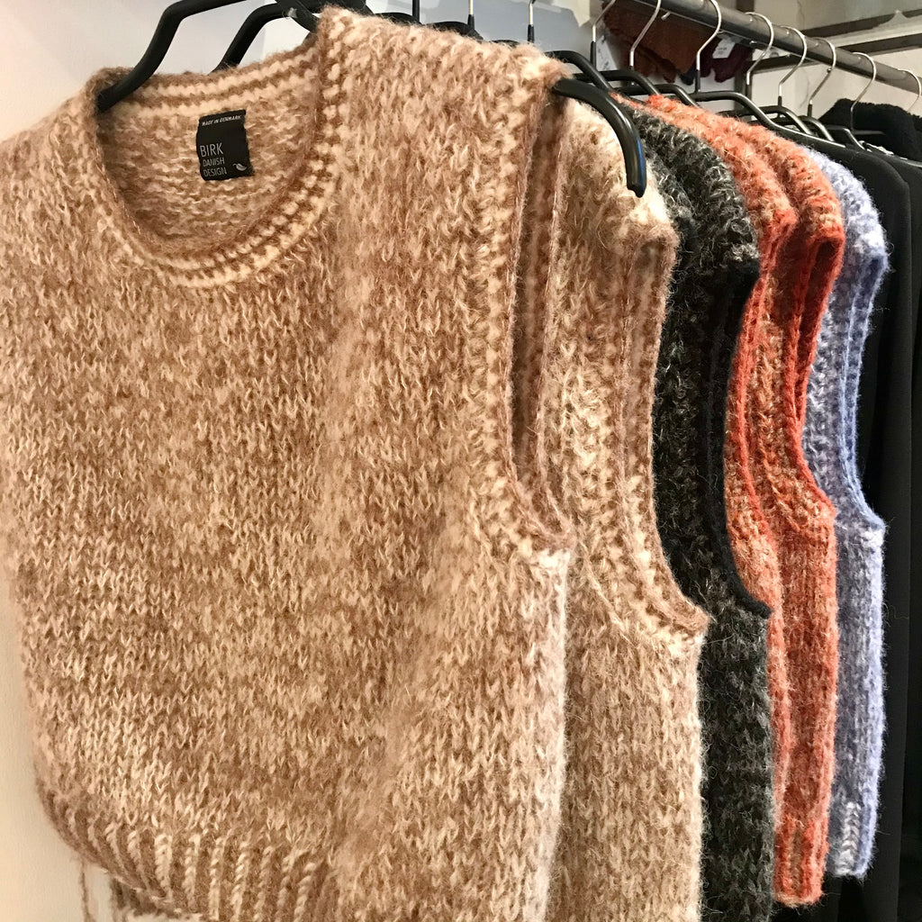 BIRK silk alpaca vest. Choose colour and size